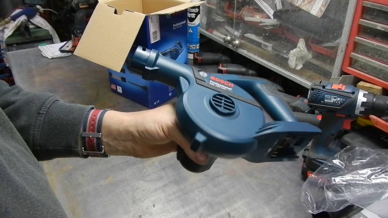 Акумулаторна духалка за листа Bosch GBL 18V-120 Solo, 1.5-6 Ah