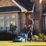 Акумулаторна косачка Makita DLM330Z + Акумулаторен тример Makita DUR181Z + Акумулаторна батерия Makita BL1830 2 бр. + Бързозарядно устройство Makita DC18RC