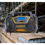 Радиоприемник акумулаторен с Bluetooth, DeWalt DCR029, комбинирано захранване, 12V/18V/54V, XR/FLEXVOLT